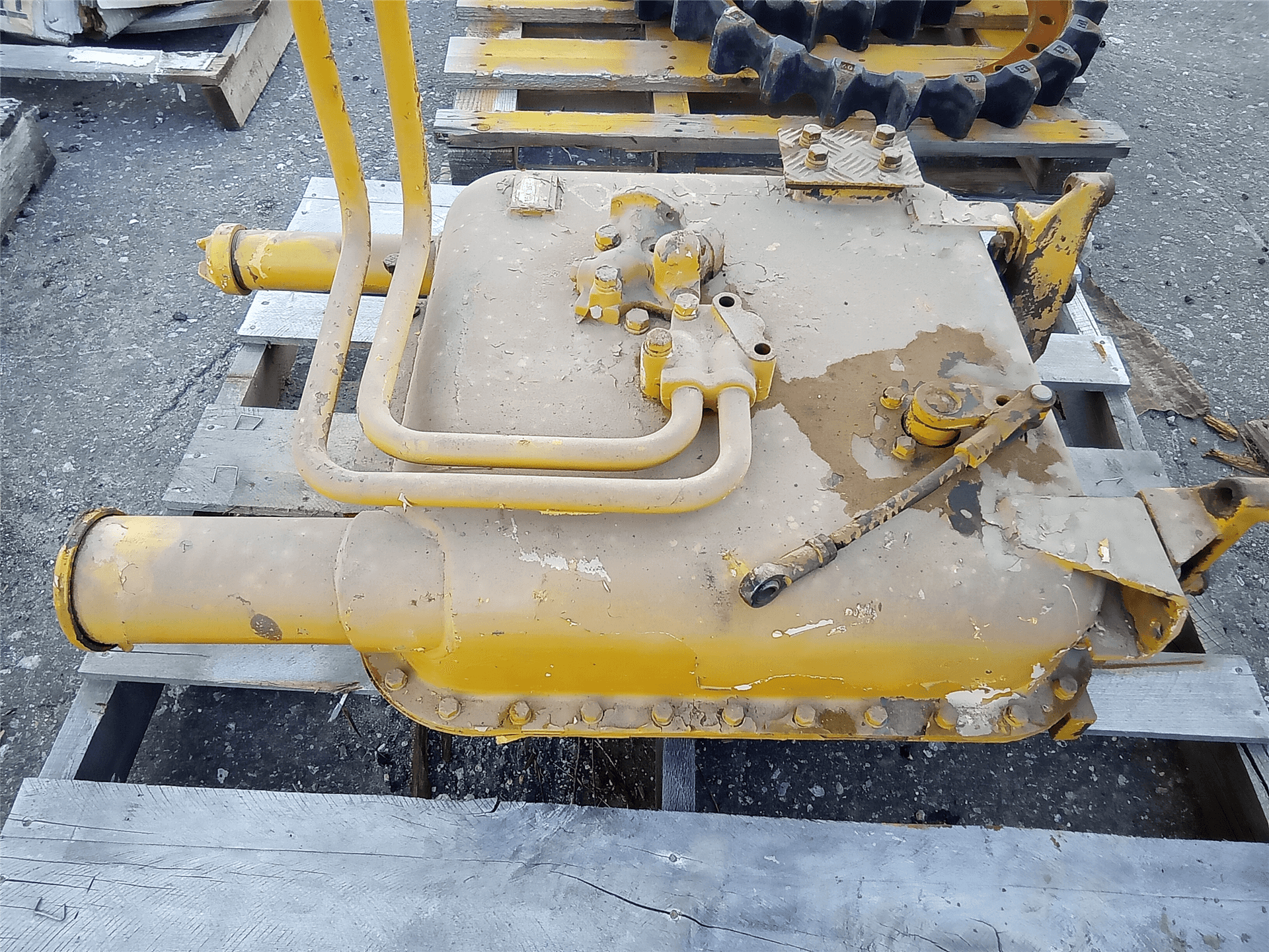 TANK/VALVE HYD image 3