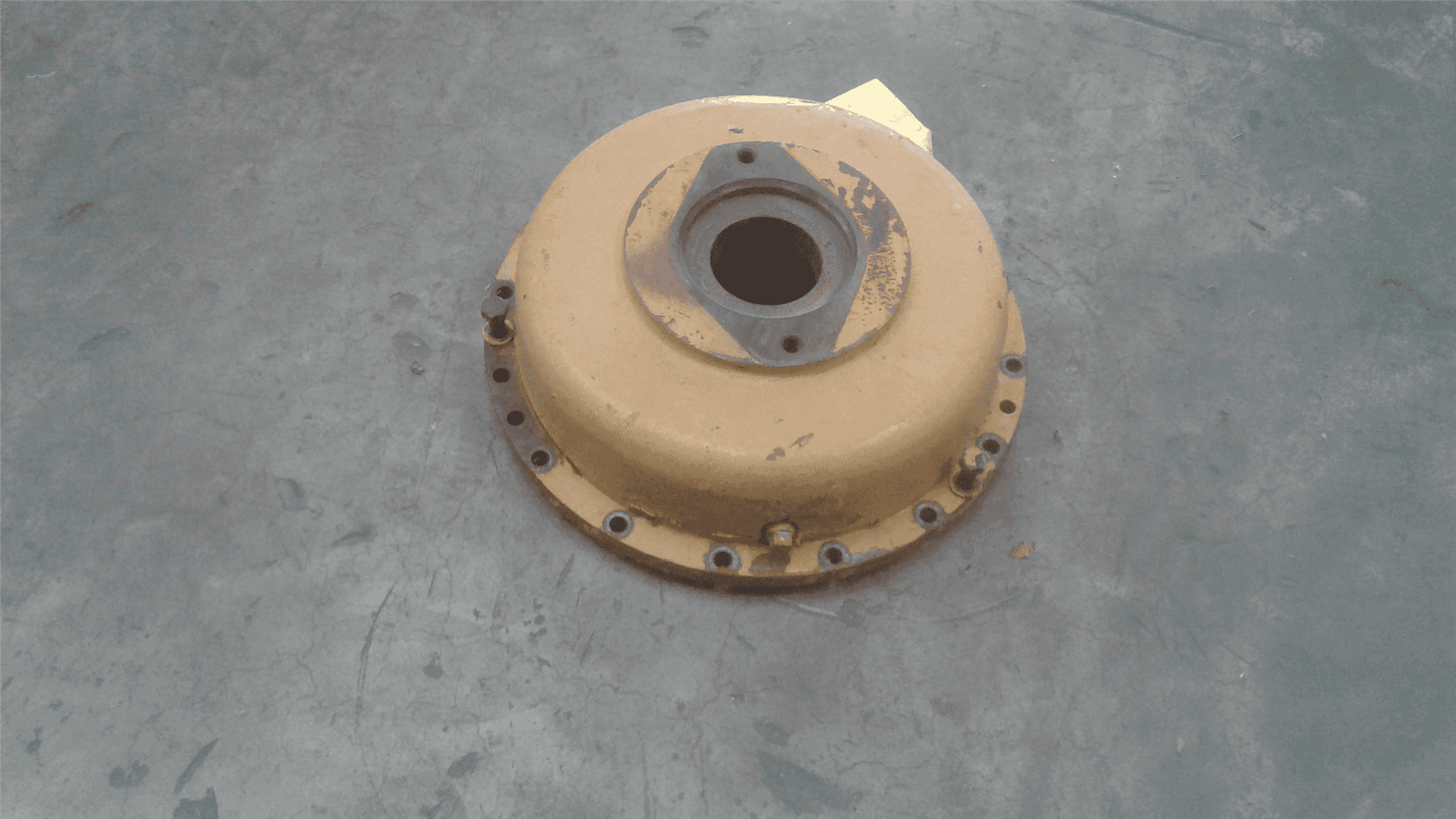 USED COVER (FLYWHE image 3