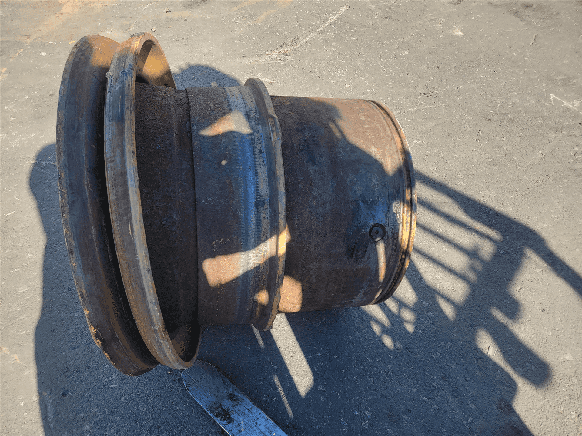 USED RIM image 2