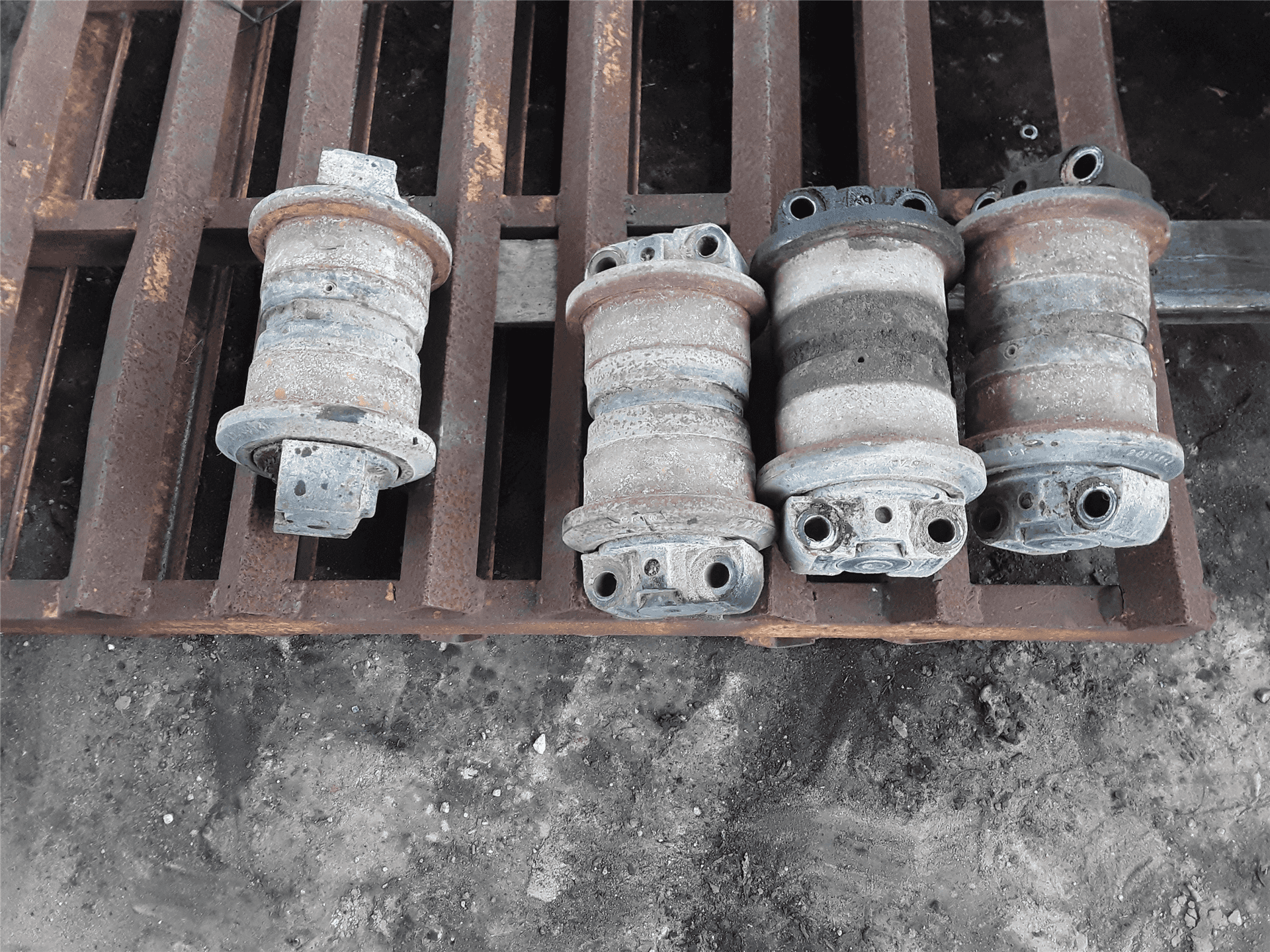 USED ROLLERS indicator image 1