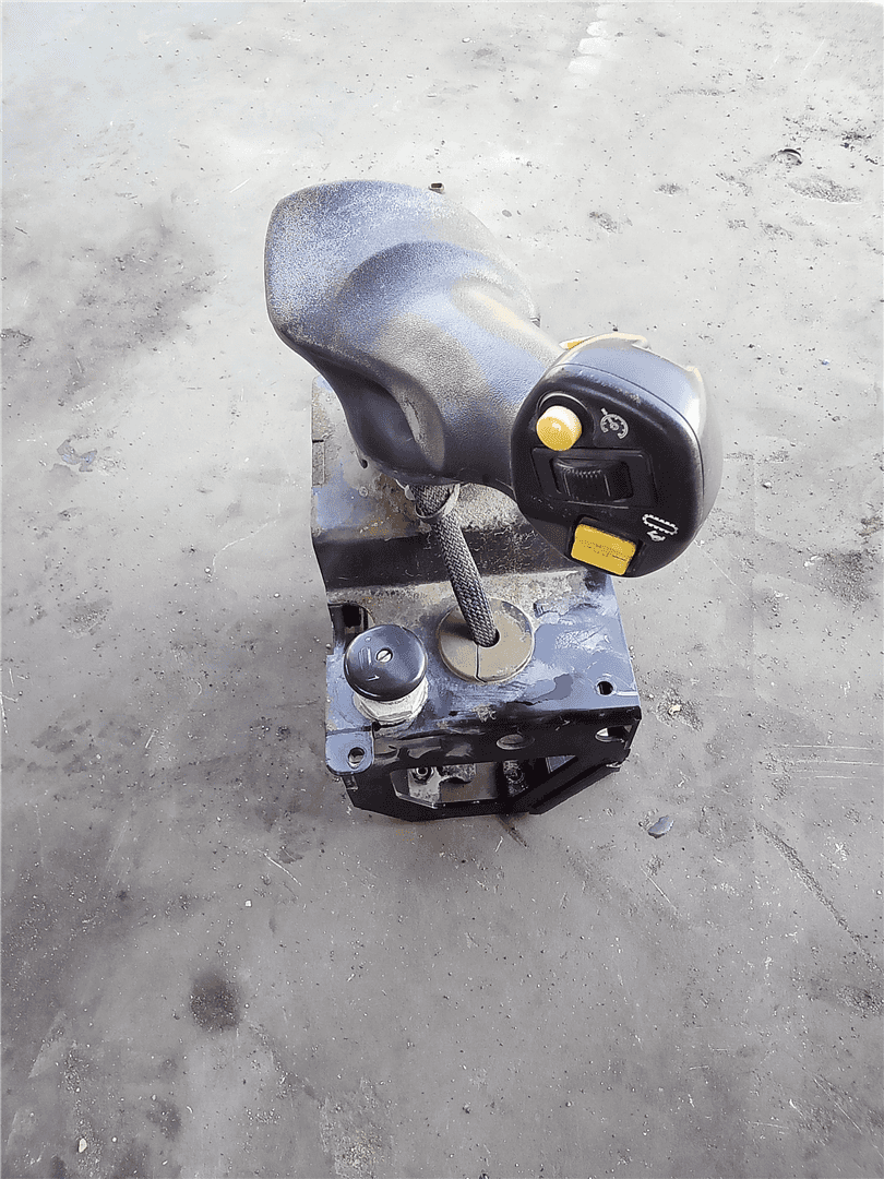 USED JOYSTICK CONT image 2