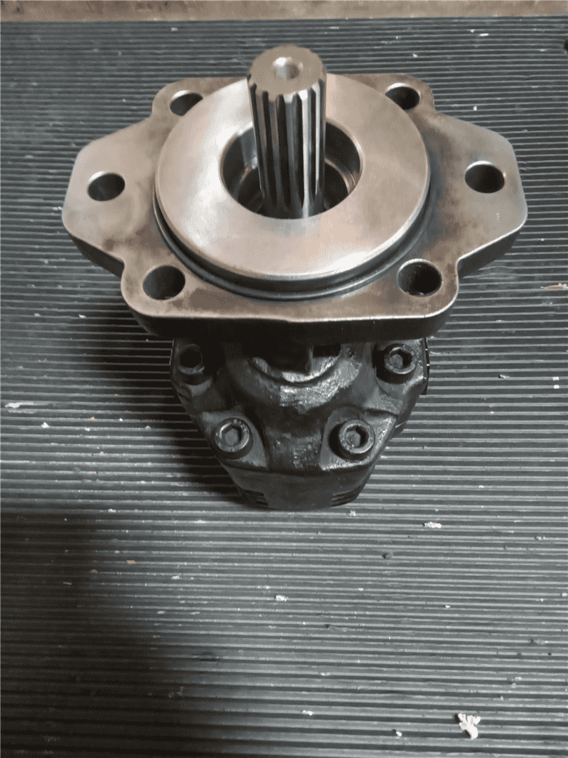 USED PUMP image 2