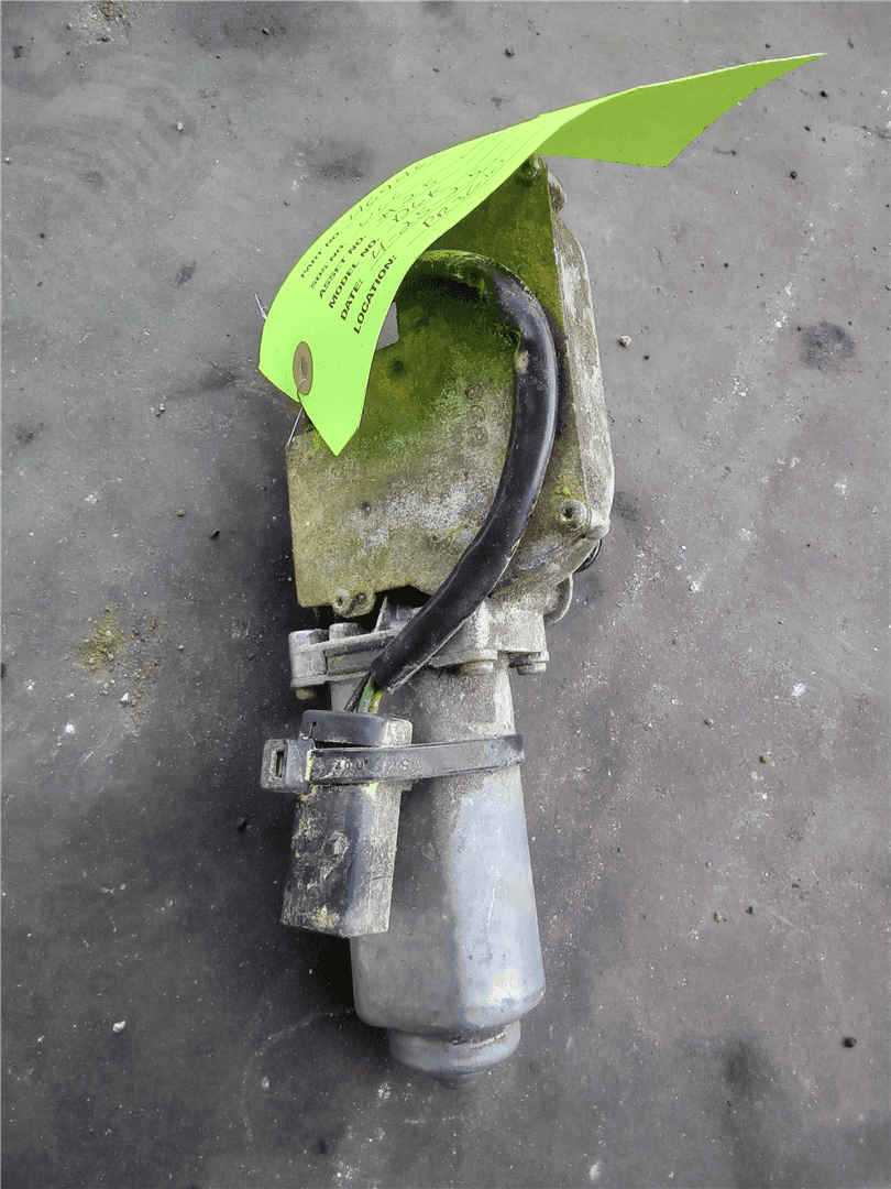 USED WIPER MOTOR image 2
