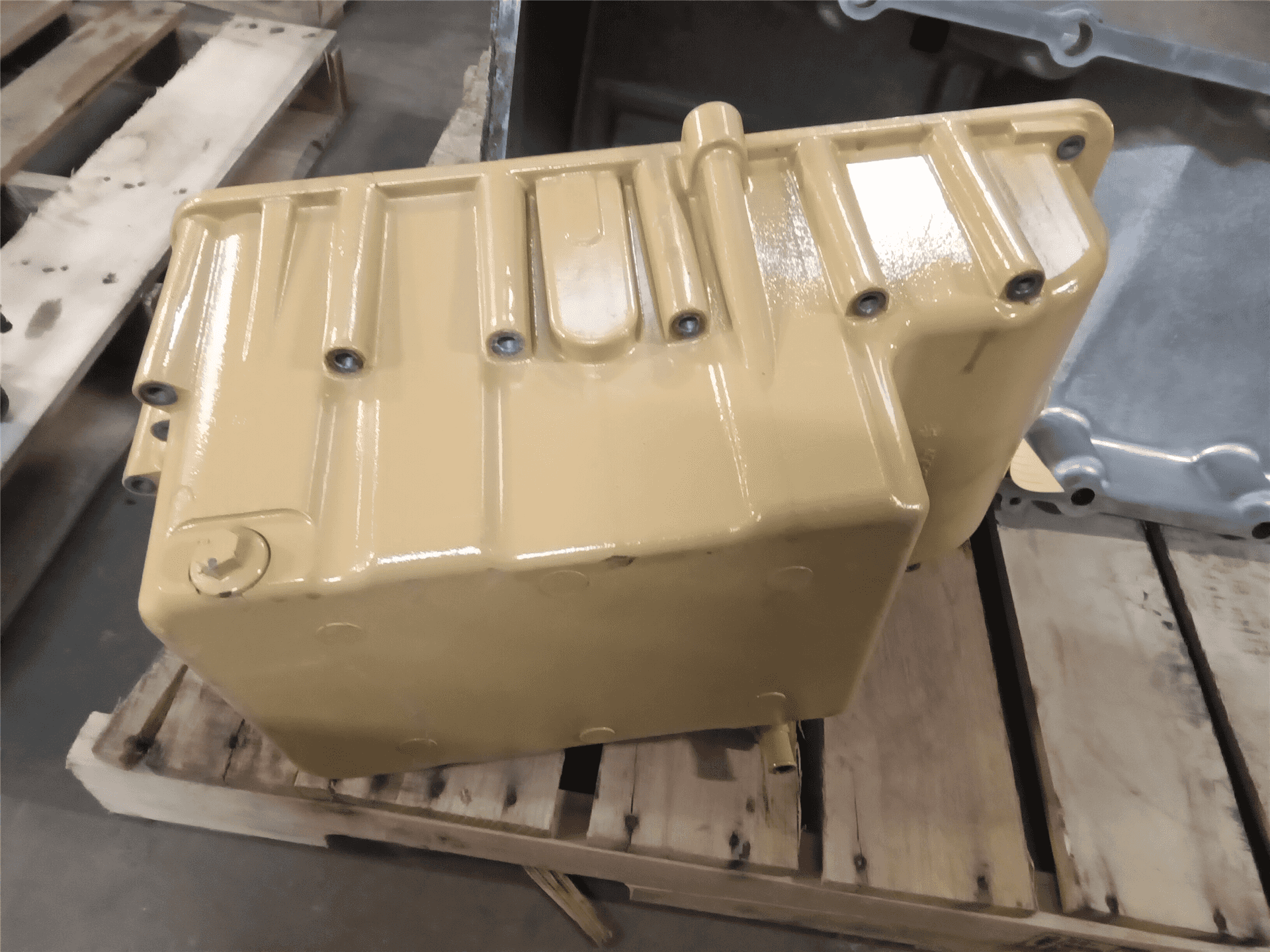 USED OIL PAN image 2