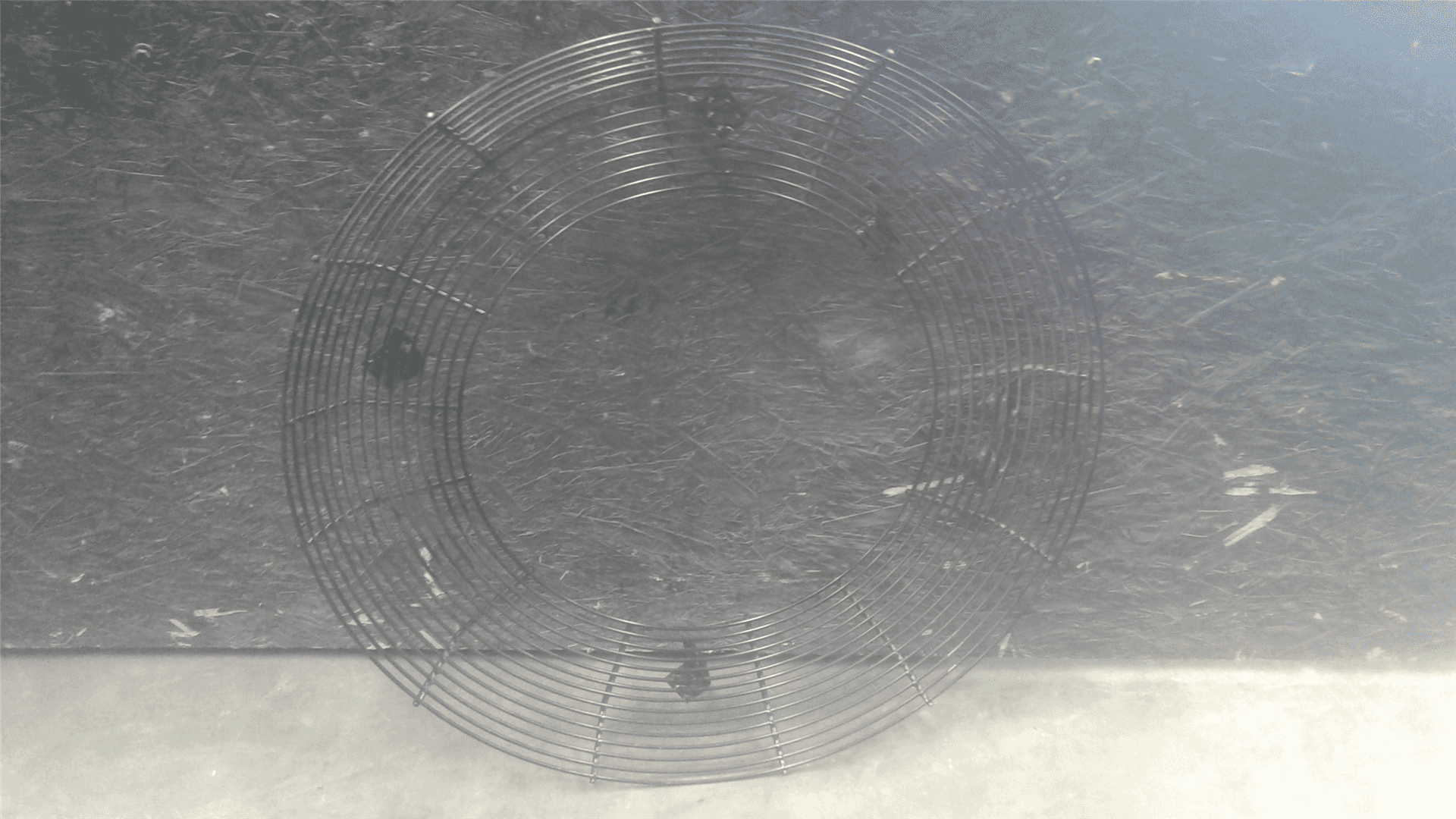 USED FAN GUARD image 2