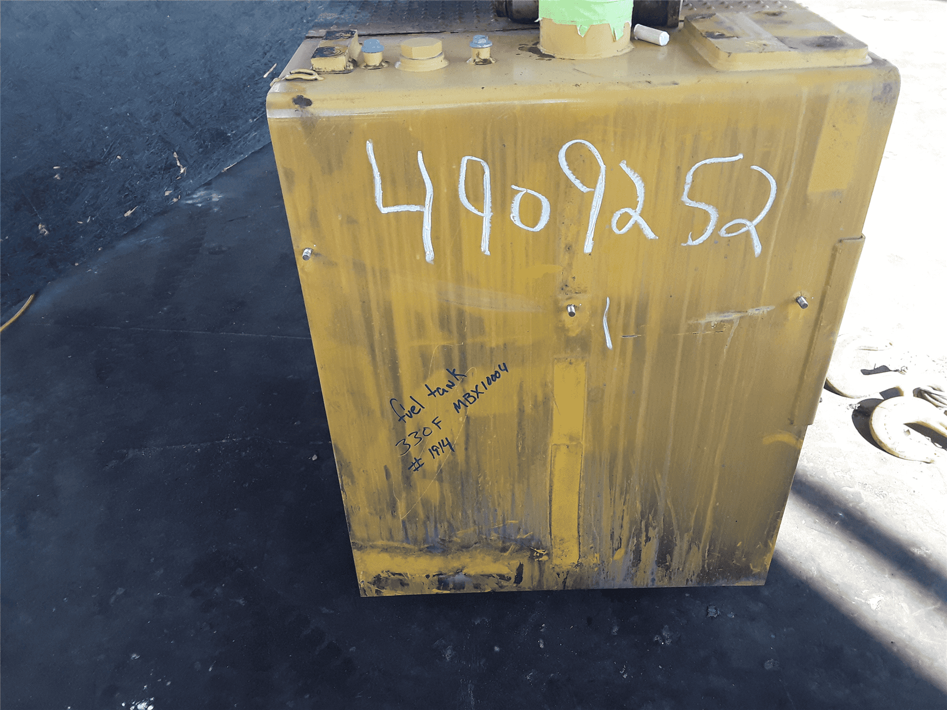 USED FUEL TANK indicator image 1