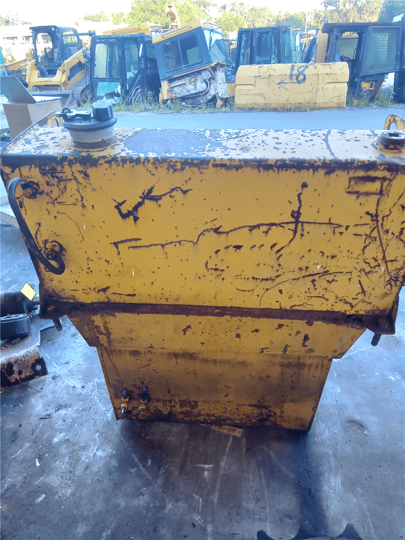 USED FUEL TANK image 6