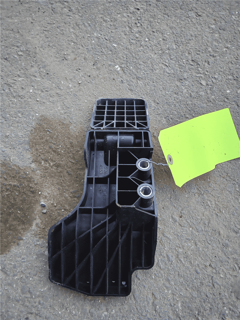USED LH PEDAL image 2