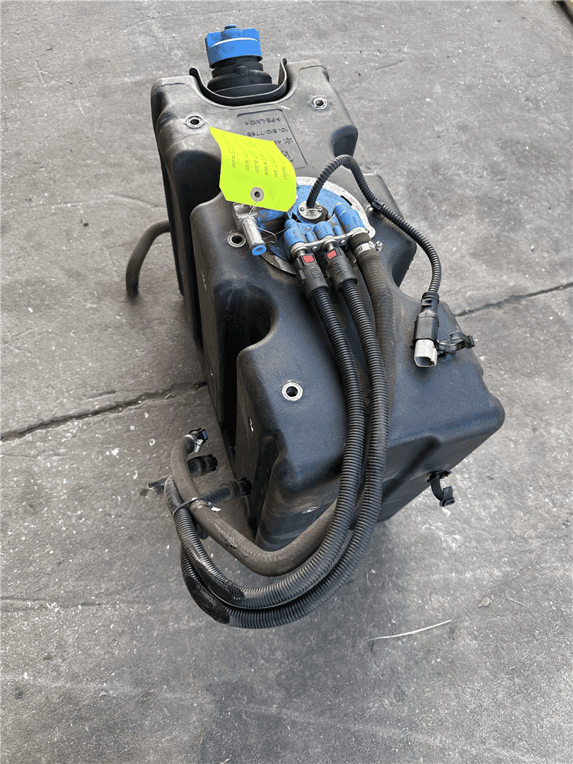 USED DEF TANK GP image 3