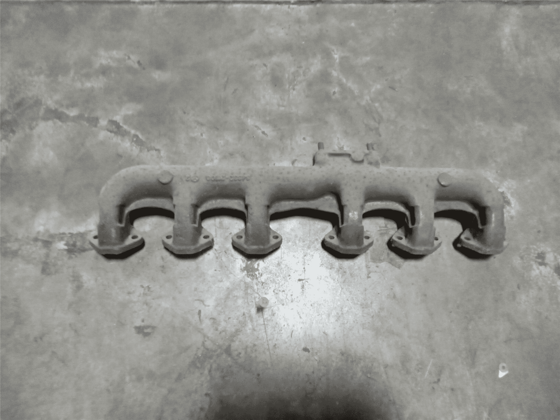USED MANIFOLD indicator image 1