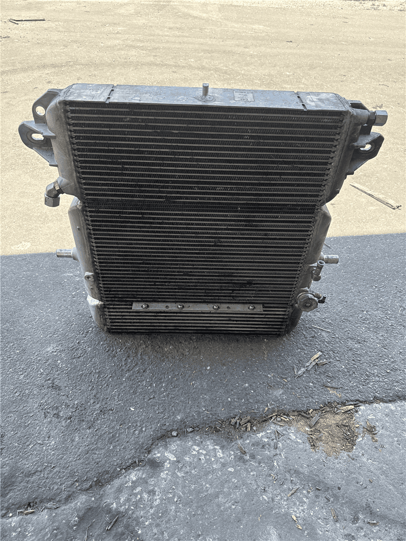 USED RADIATOR GP image 3