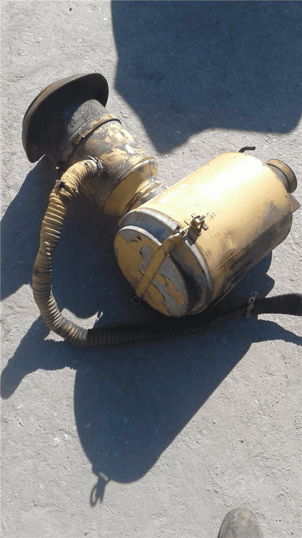 USED AIR CLEANER G indicator image 1