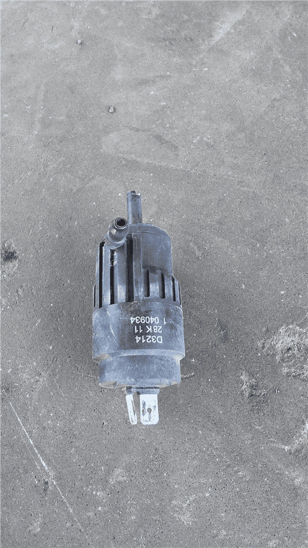 USED WASHER PUMP image 2