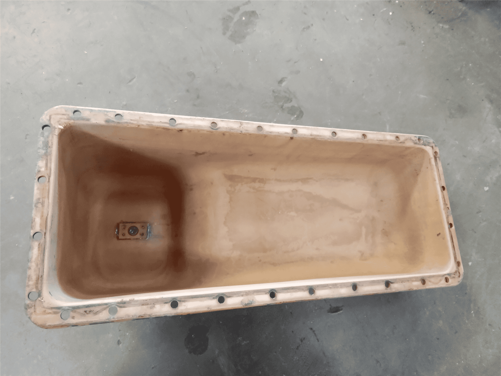 USED OIL PAN indicator image 1