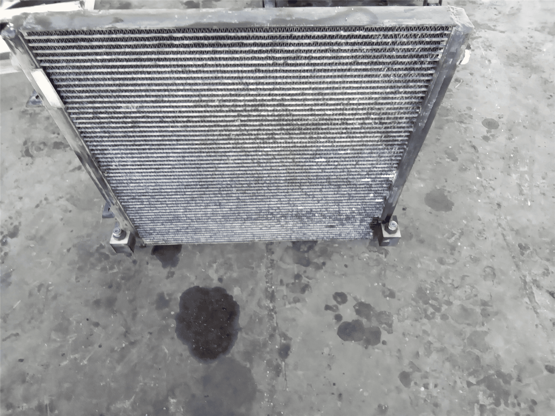 USED OIL COOLER indicator image 1