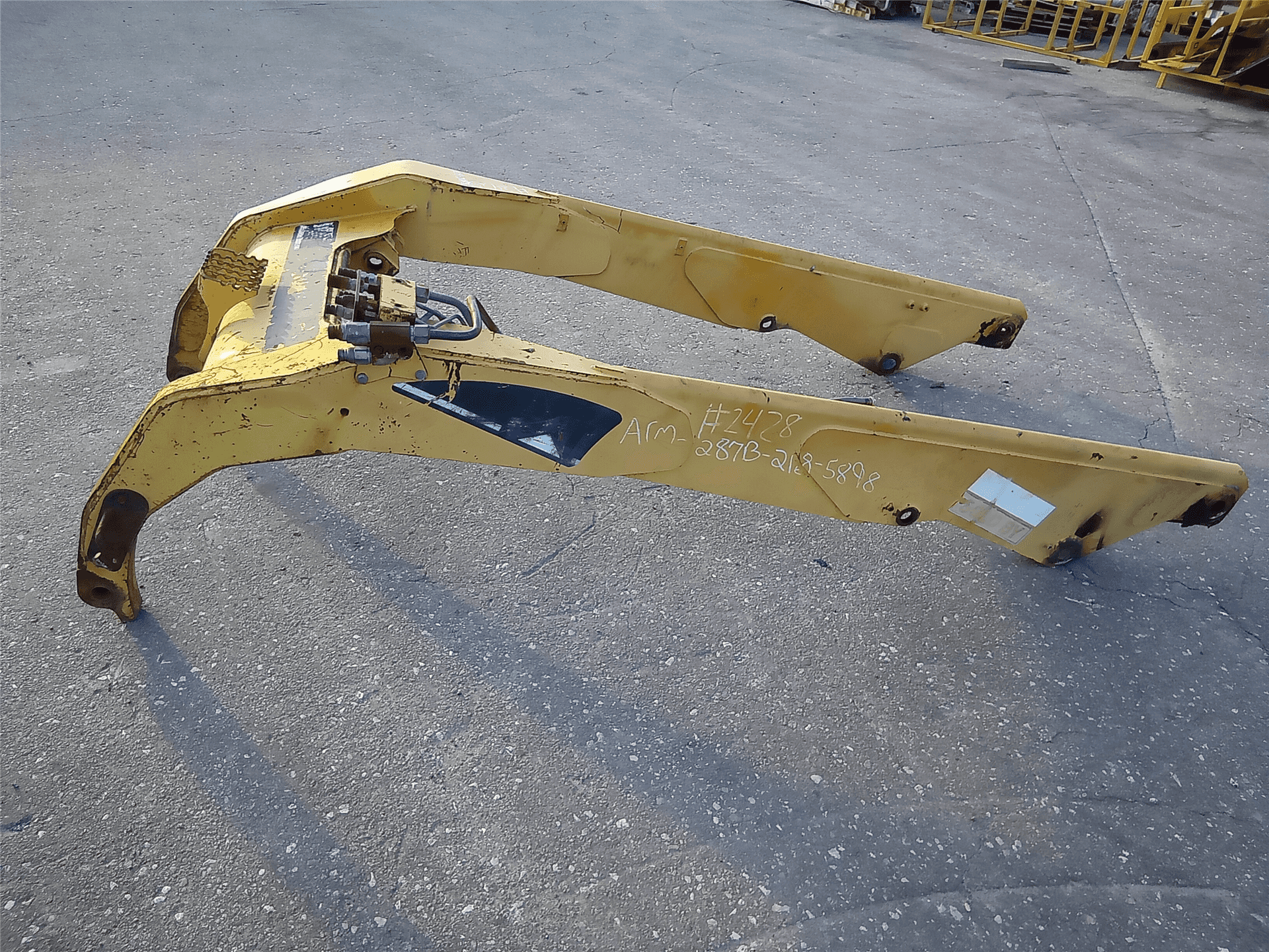 USED LIFT ARM image 2