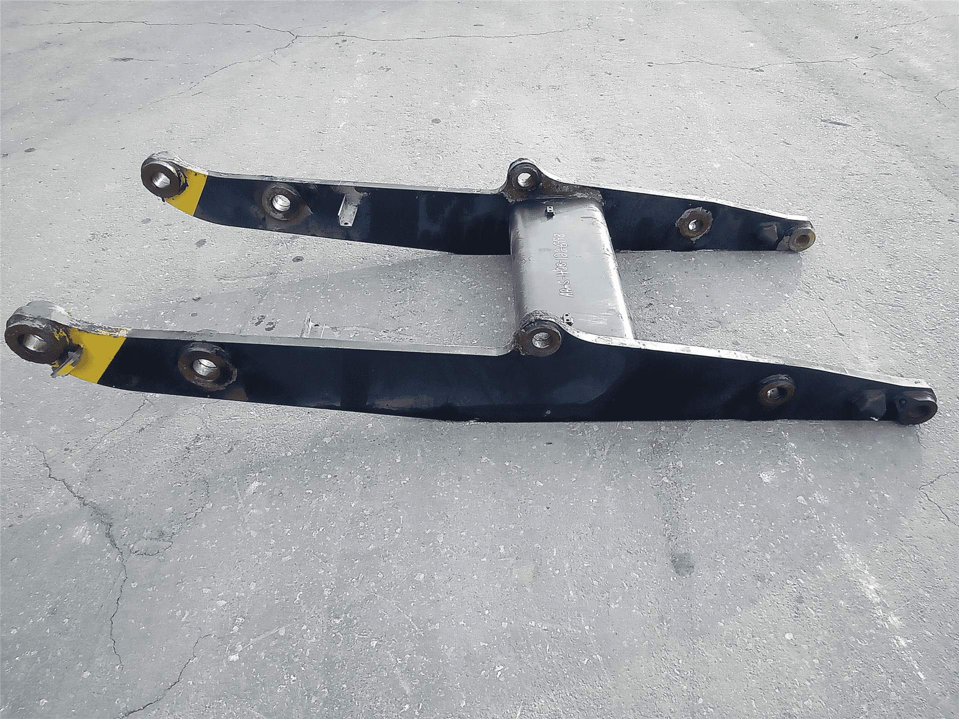 USED LIFT ARM image 3
