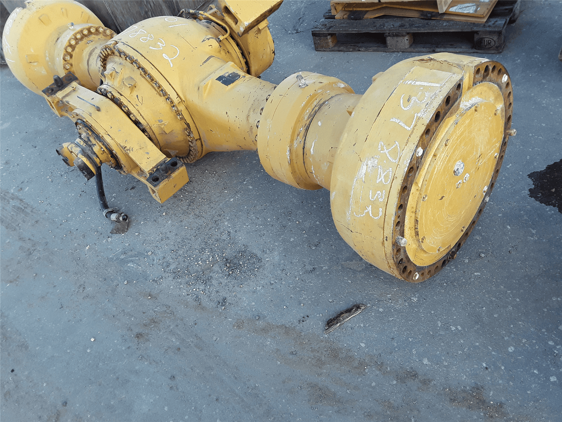 USED AXLE GROUP WI image 2