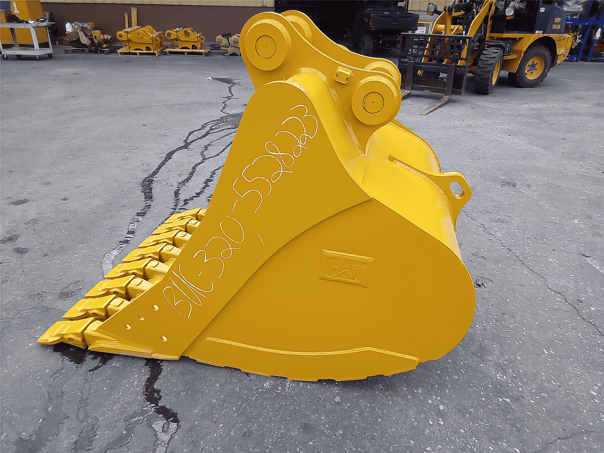 USED 50IN BUCKET image 3