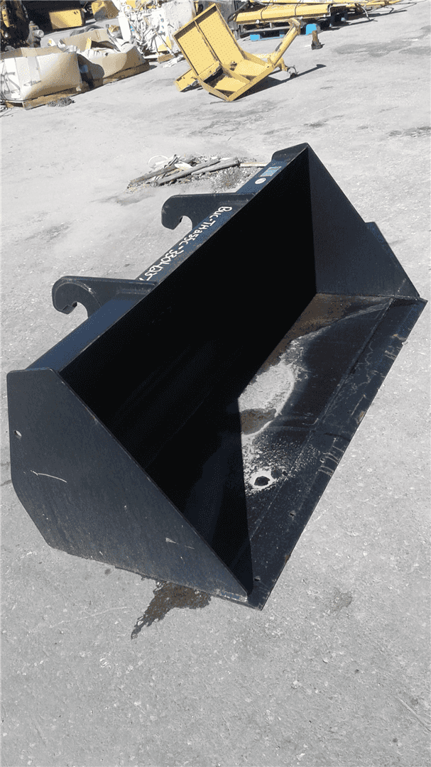 USED 73 INCH BUCKE image 2