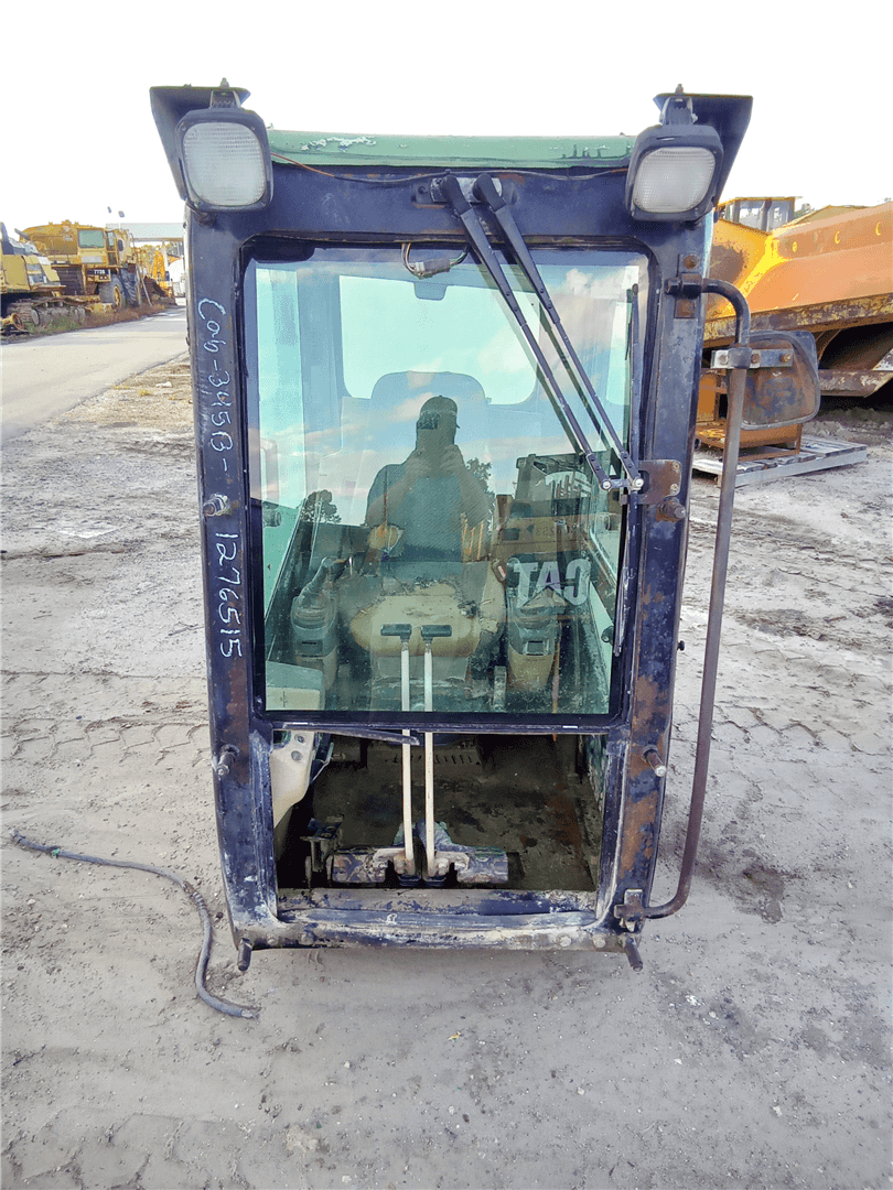 USED CAB image 2