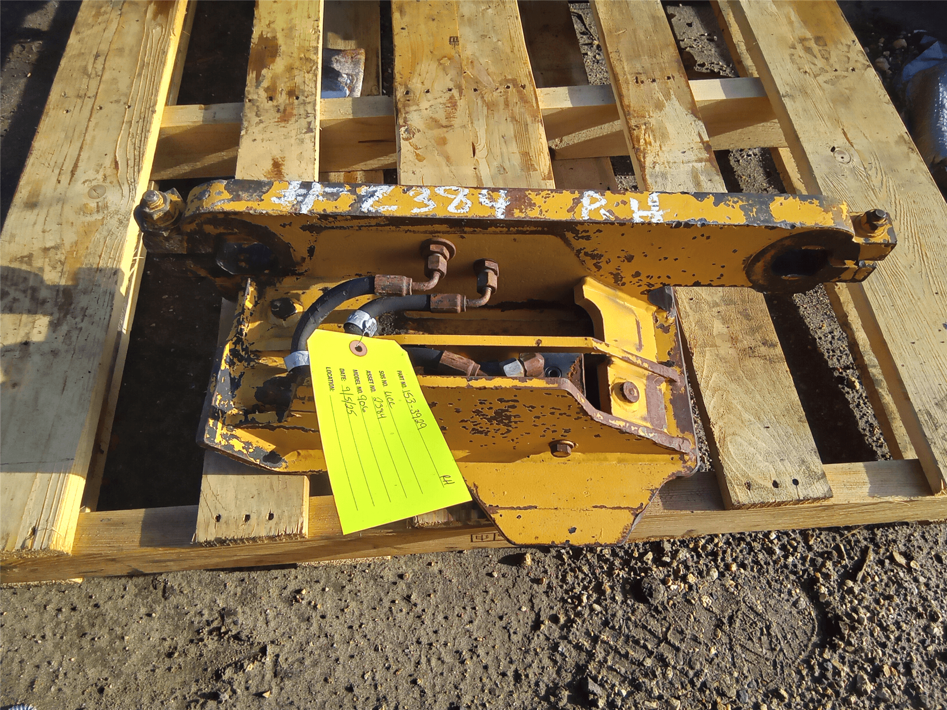 USED RH COUPLER indicator image 1