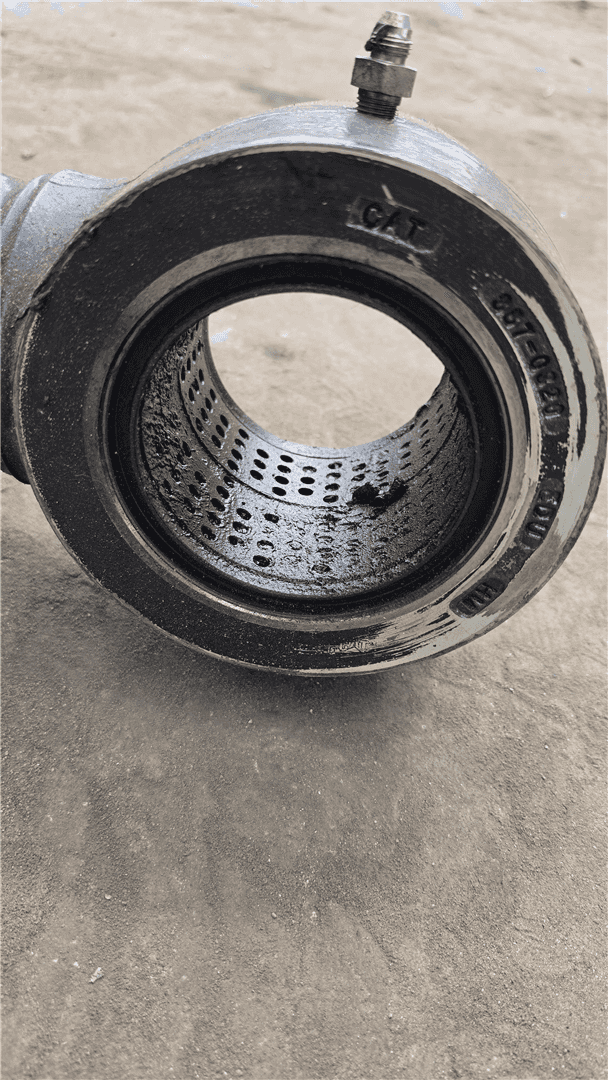 USED RH BOOM CYL image 3