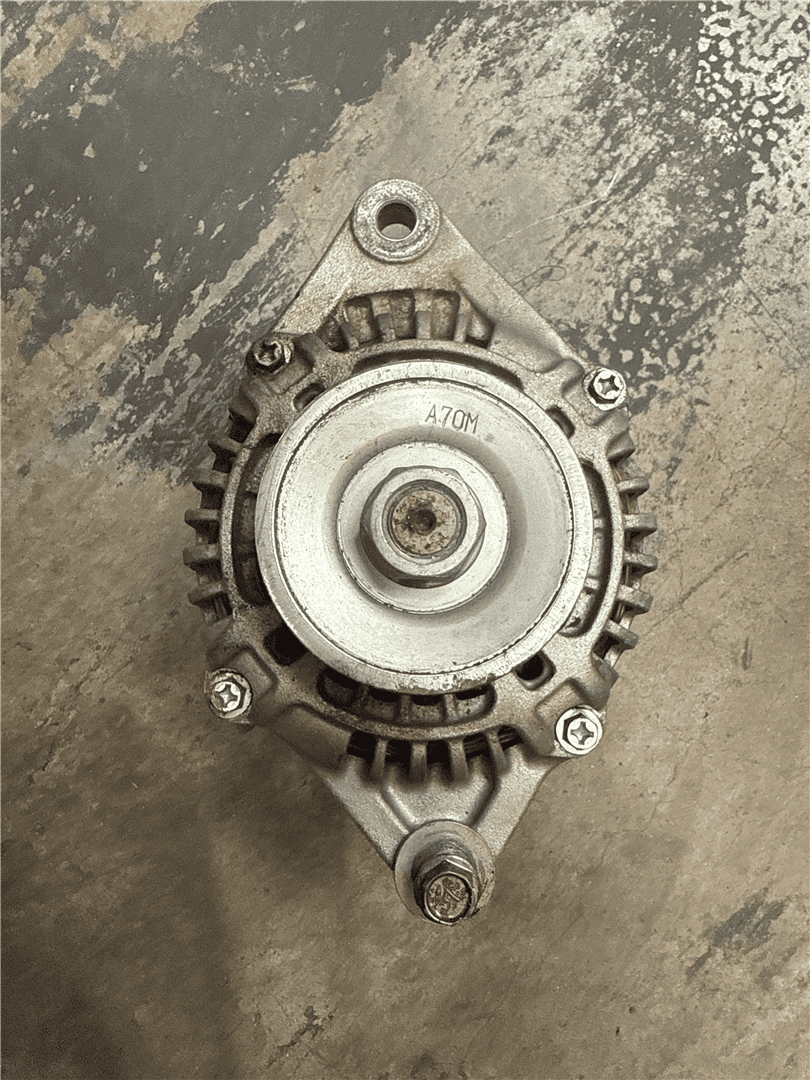 USED ALTERNATOR image 2