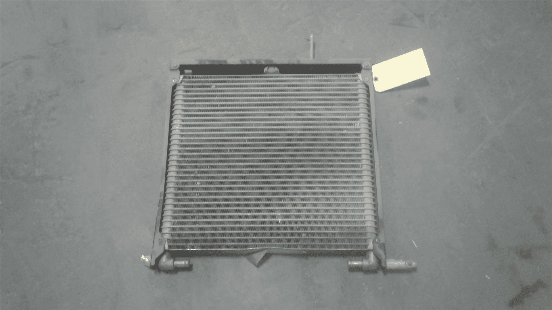 USED RADIATOR indicator image 1