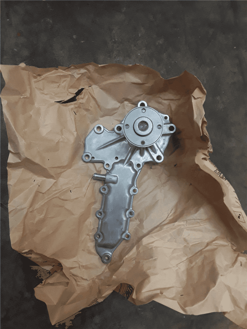 NEW WATER PUMP KUB indicator image 1