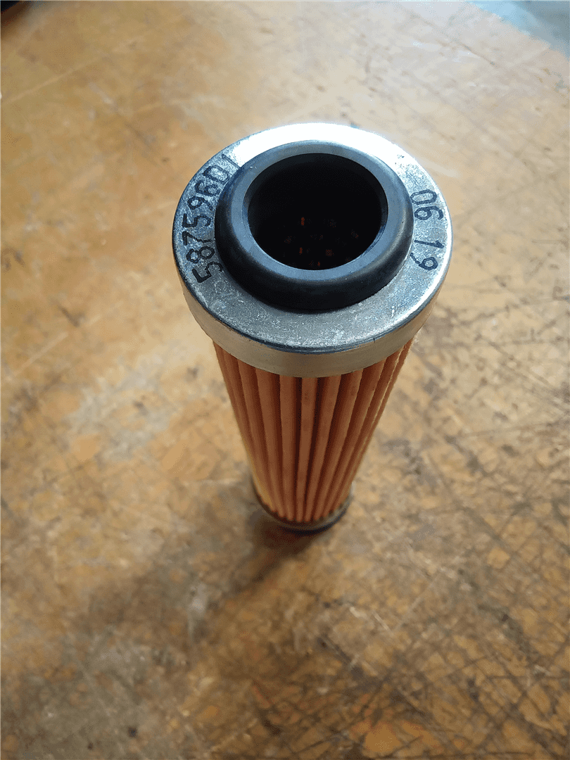 NEW OIL FILTER image 3