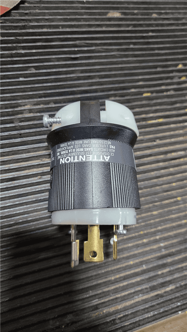 NEW 30 AMP PLUG indicator image 1