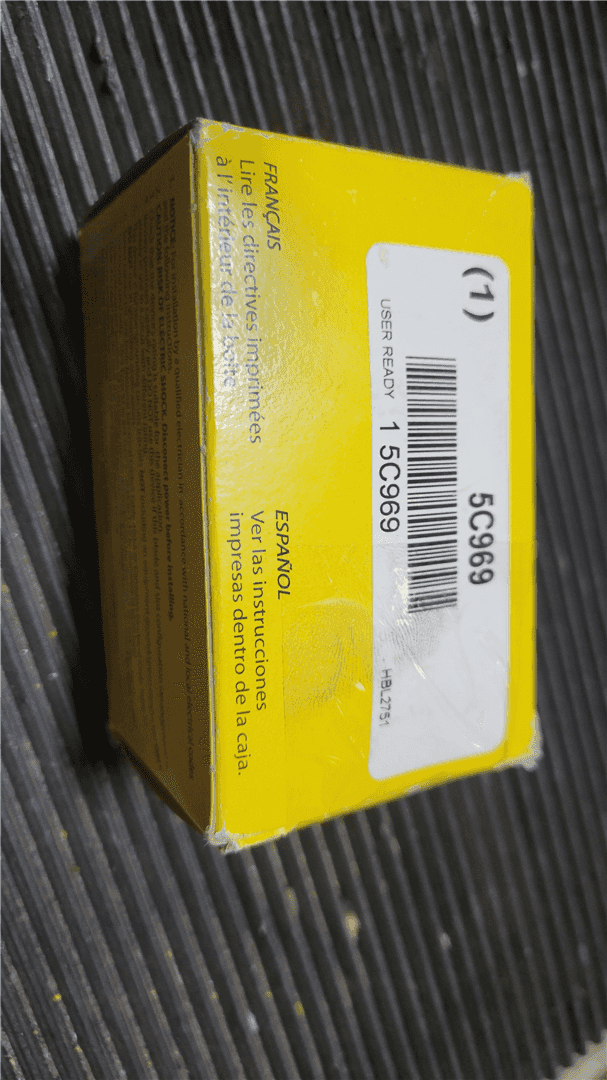 NEW 30 AMP PLUG image 2