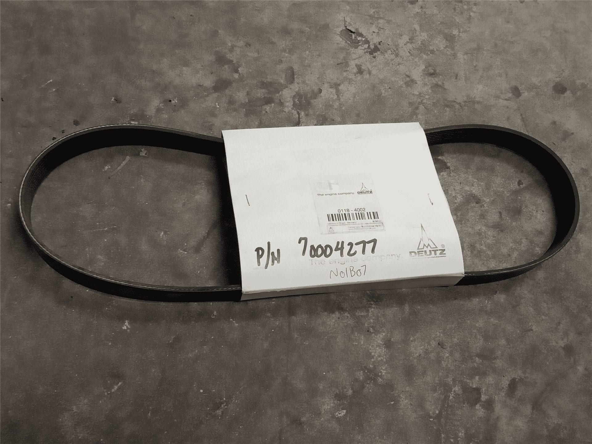 NEW V BELT RIBBED indicator image 1