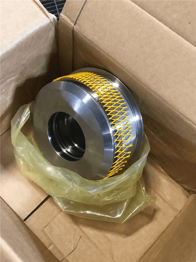 NEW CYLINDER HEAD indicator image 1