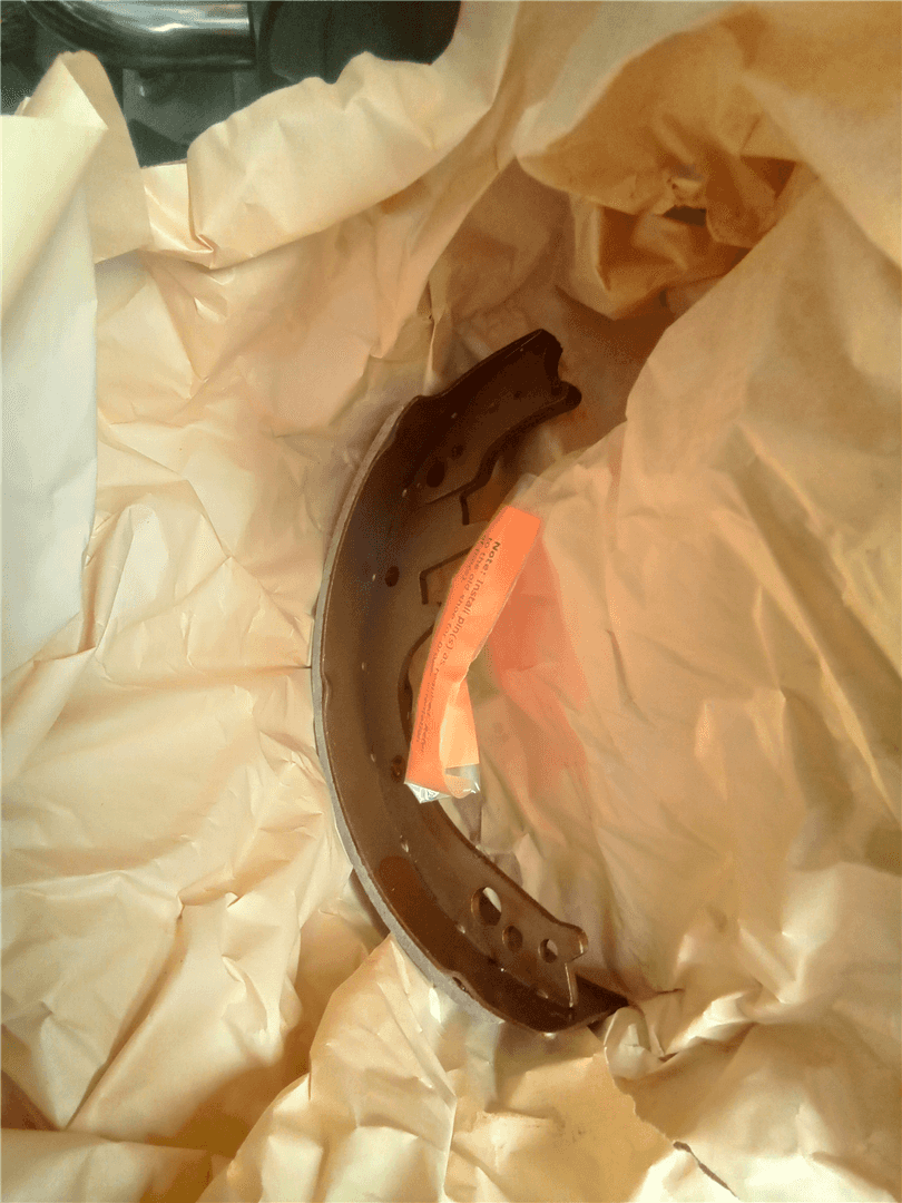BRAKE SHOE indicator image 1