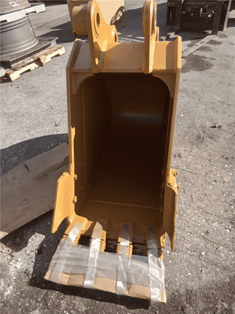 NEW 24 INCH BUCKET image 2