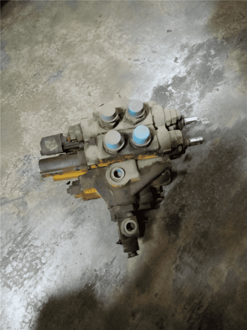 CORE LOADER VALVE indicator image 1