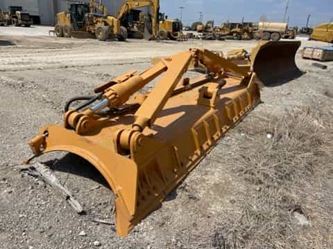 USED D7E ANGLE BLADE (COMPLETE )            MQ image 3