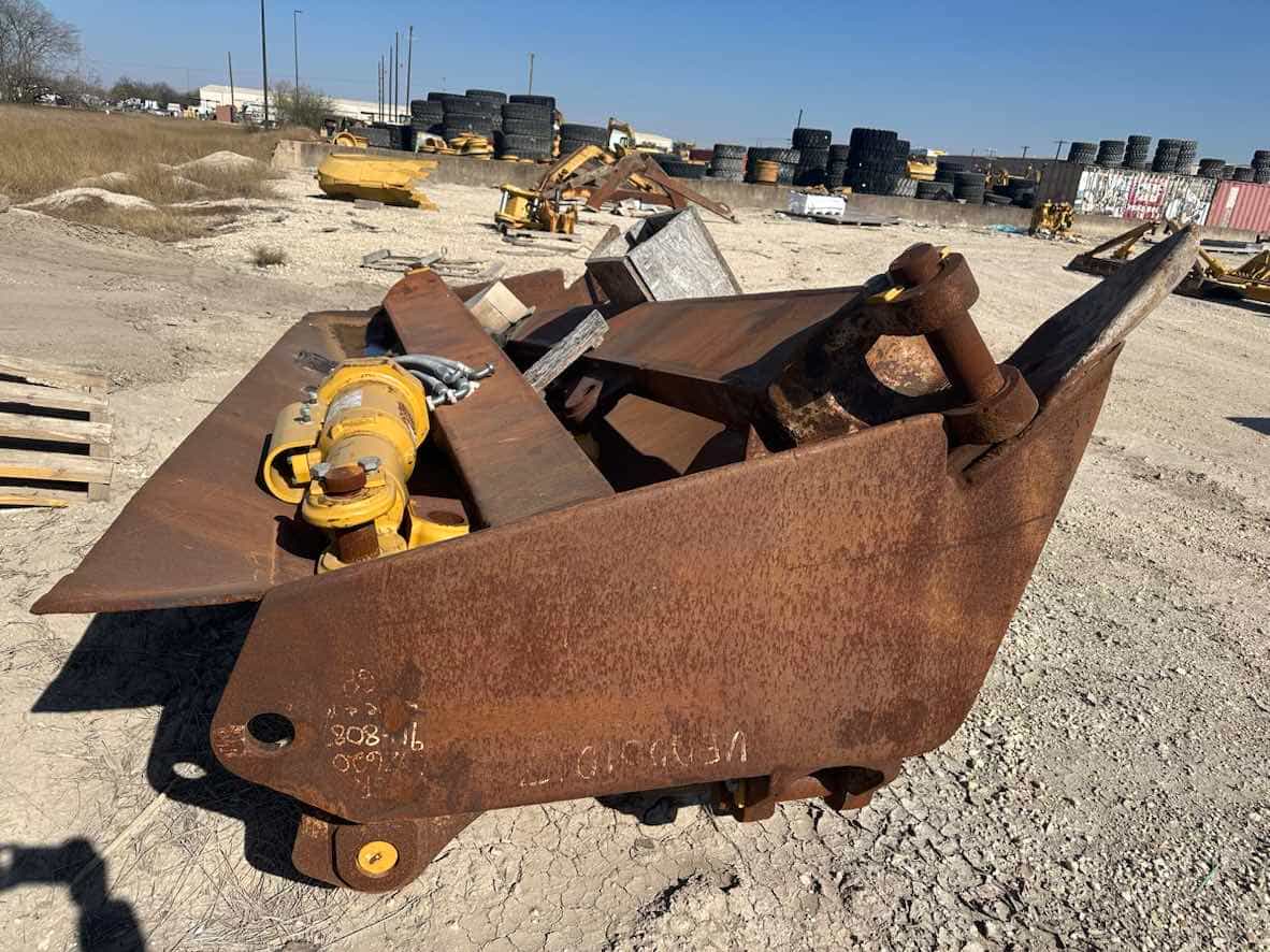 USED D8R/T SU BLADE  PUSH ARMS COMPLETE image 4