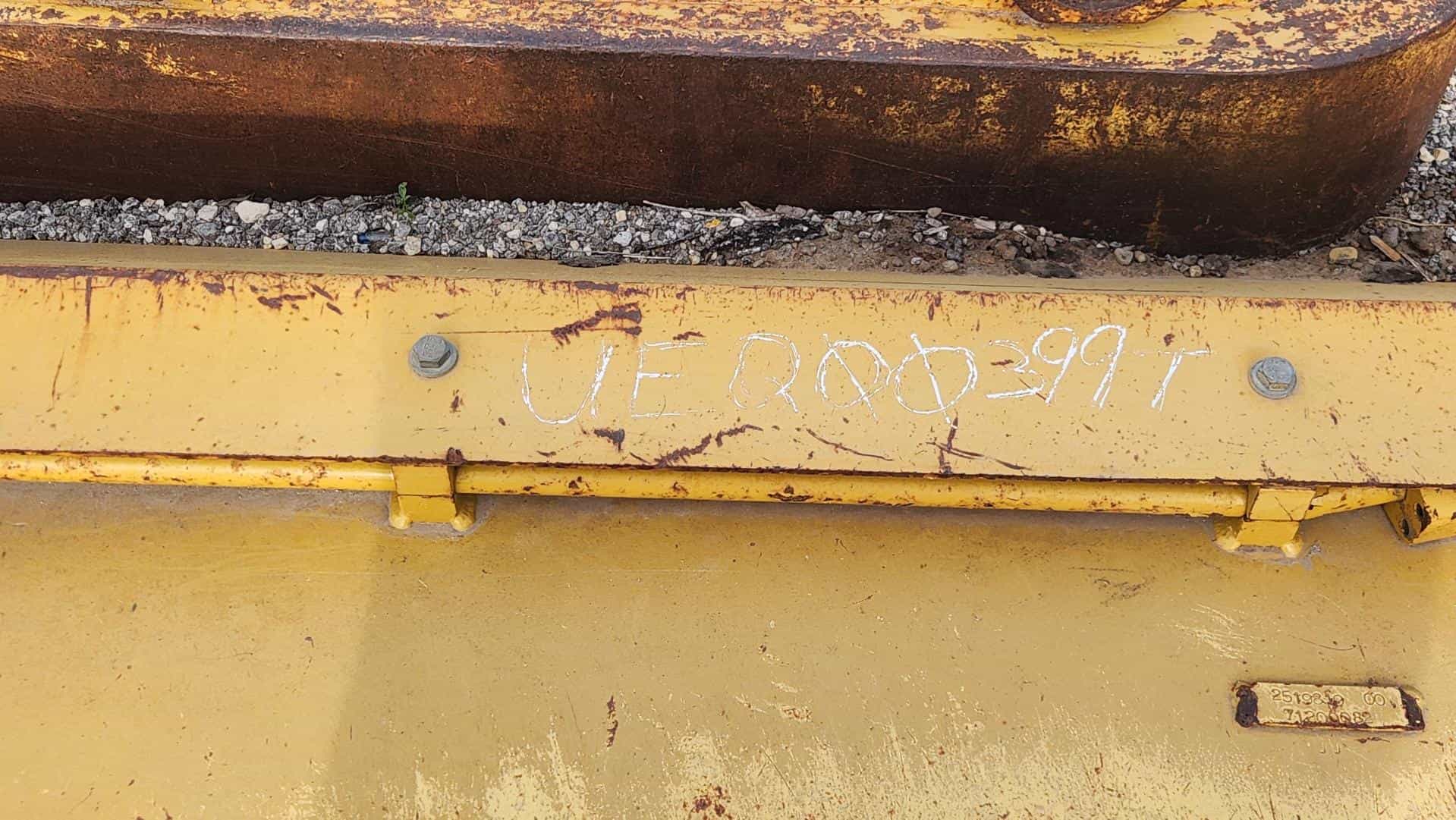 COMPLETE USED D6T XL ANGLE BLADE                  MQ image 5