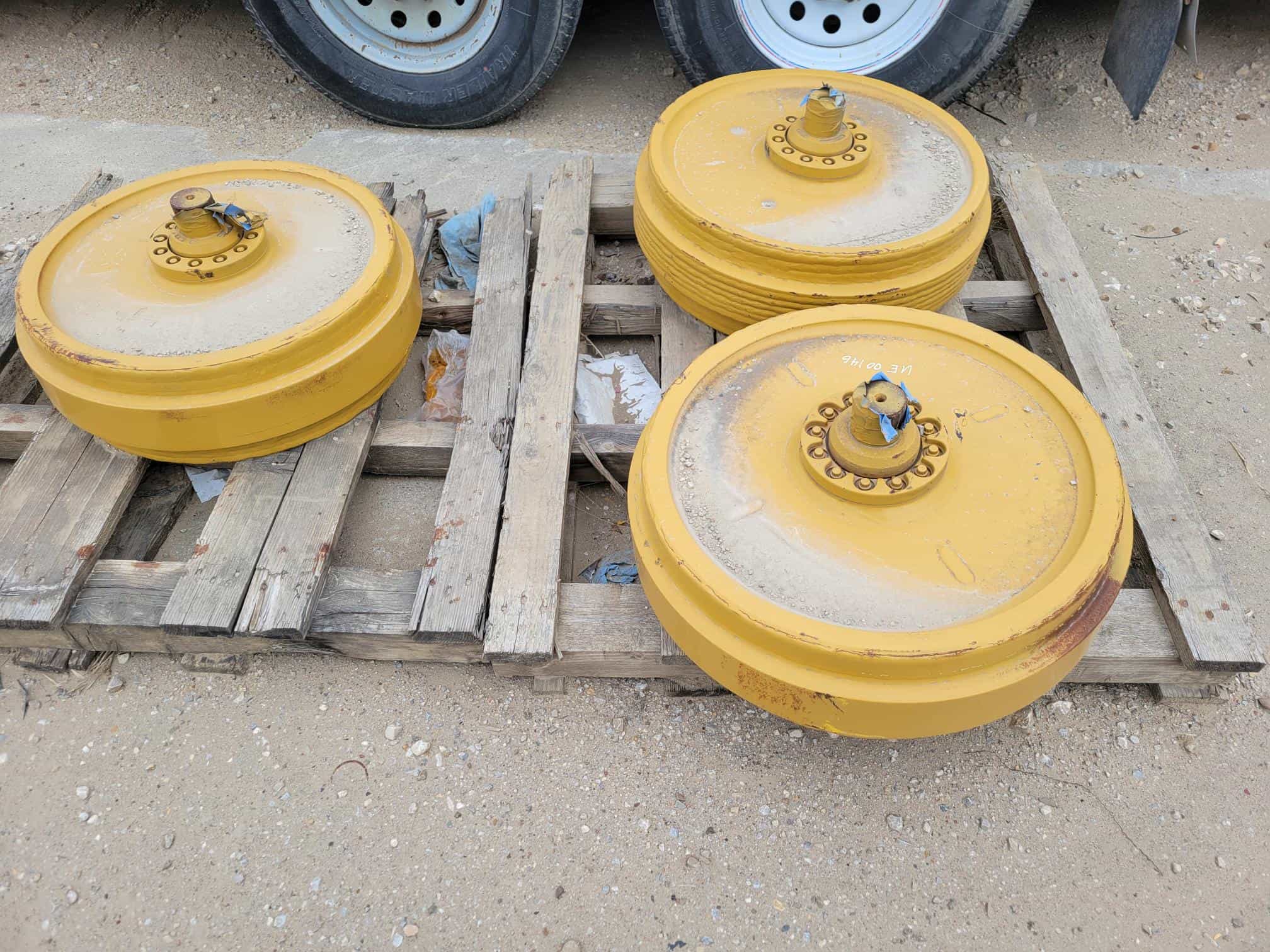 CAT D6T IDLERS PART NUMBER 395-4329   BLH image 5