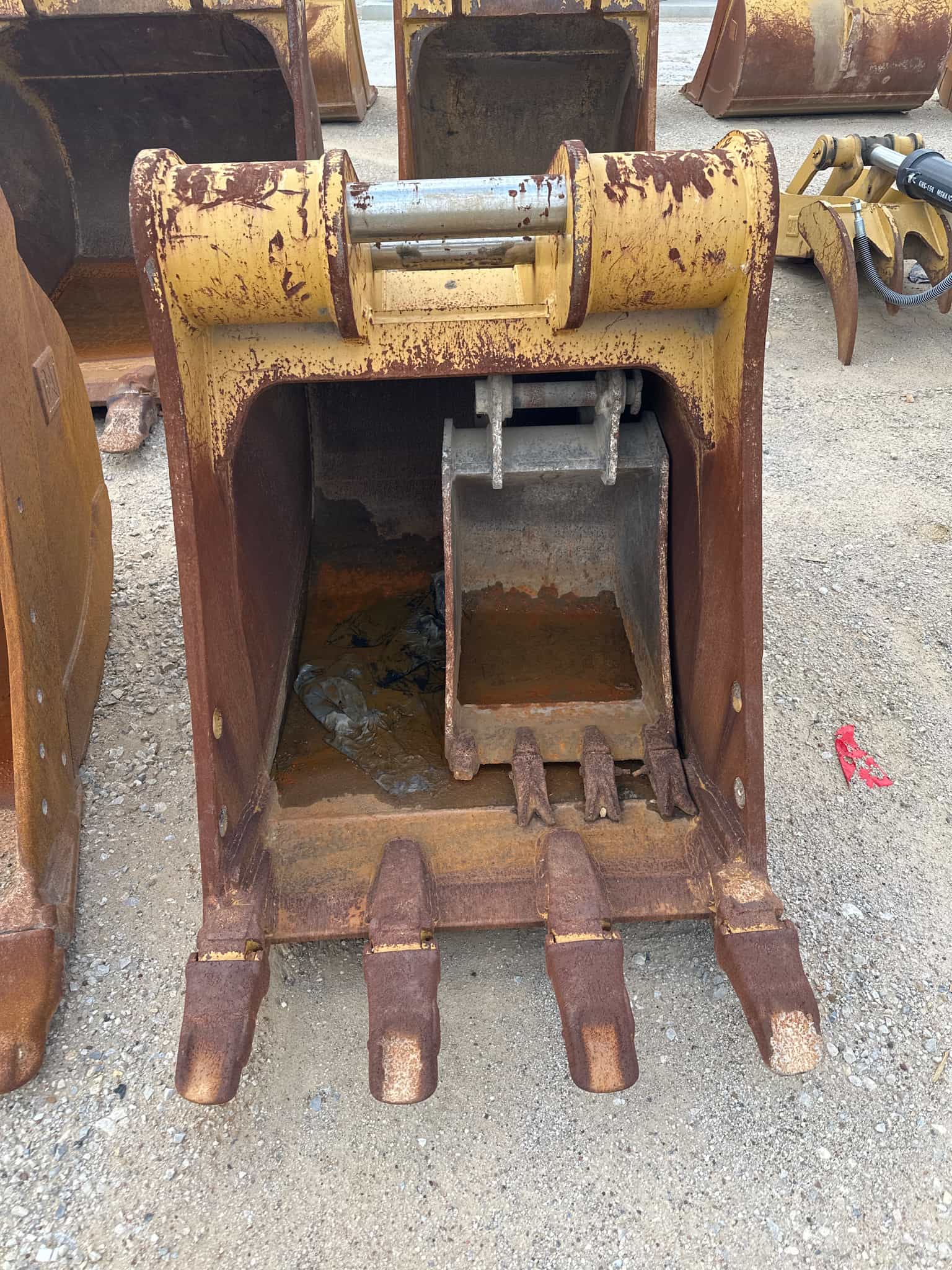 ROCKLAND B LINKAGE BUCKET *PIN GRABBER USE ONLY* MV image 5