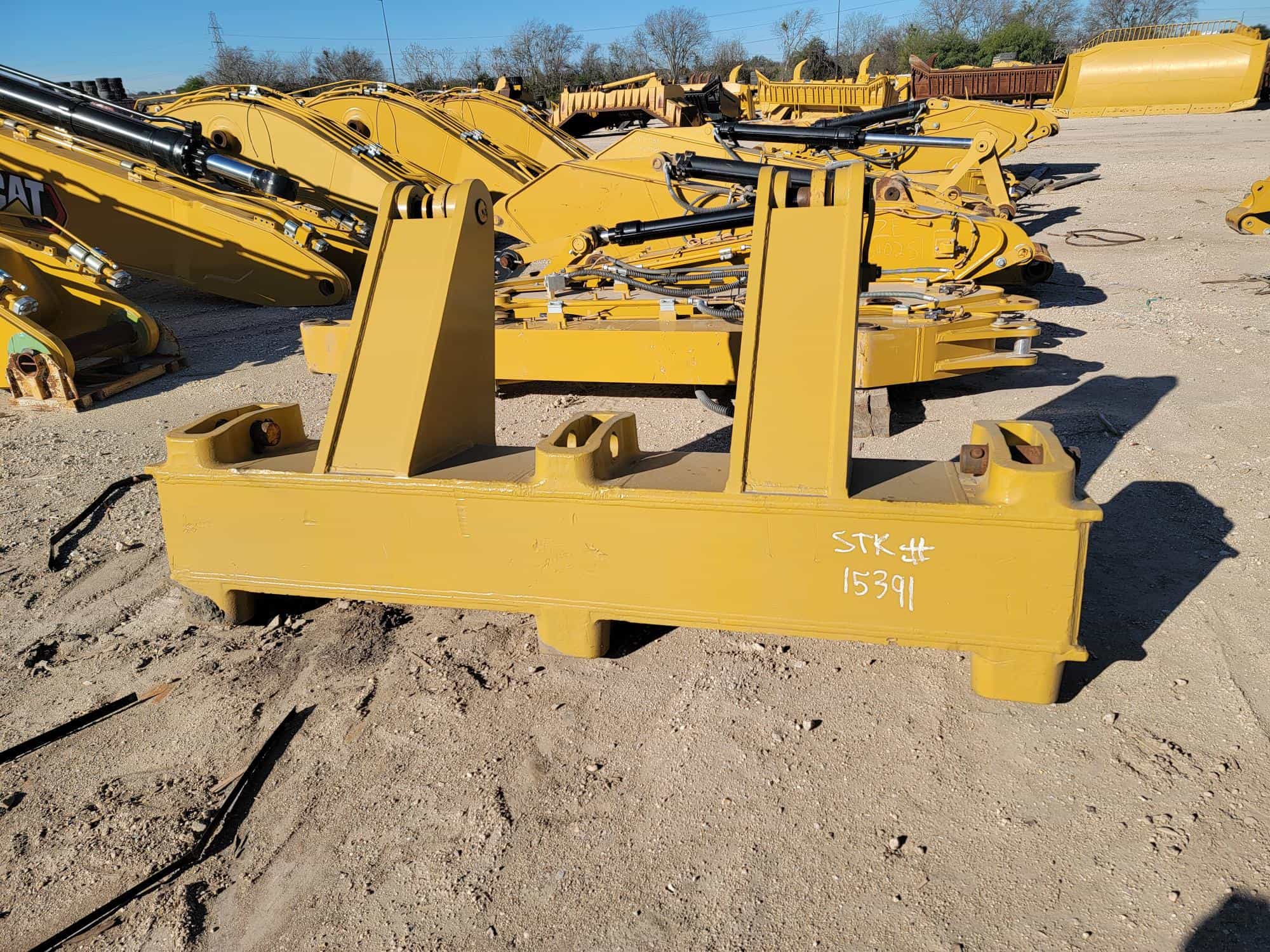 USED MS RIPPER FOR CAT D9R/T W/ 2 SHANKS           MQ indicator image 1