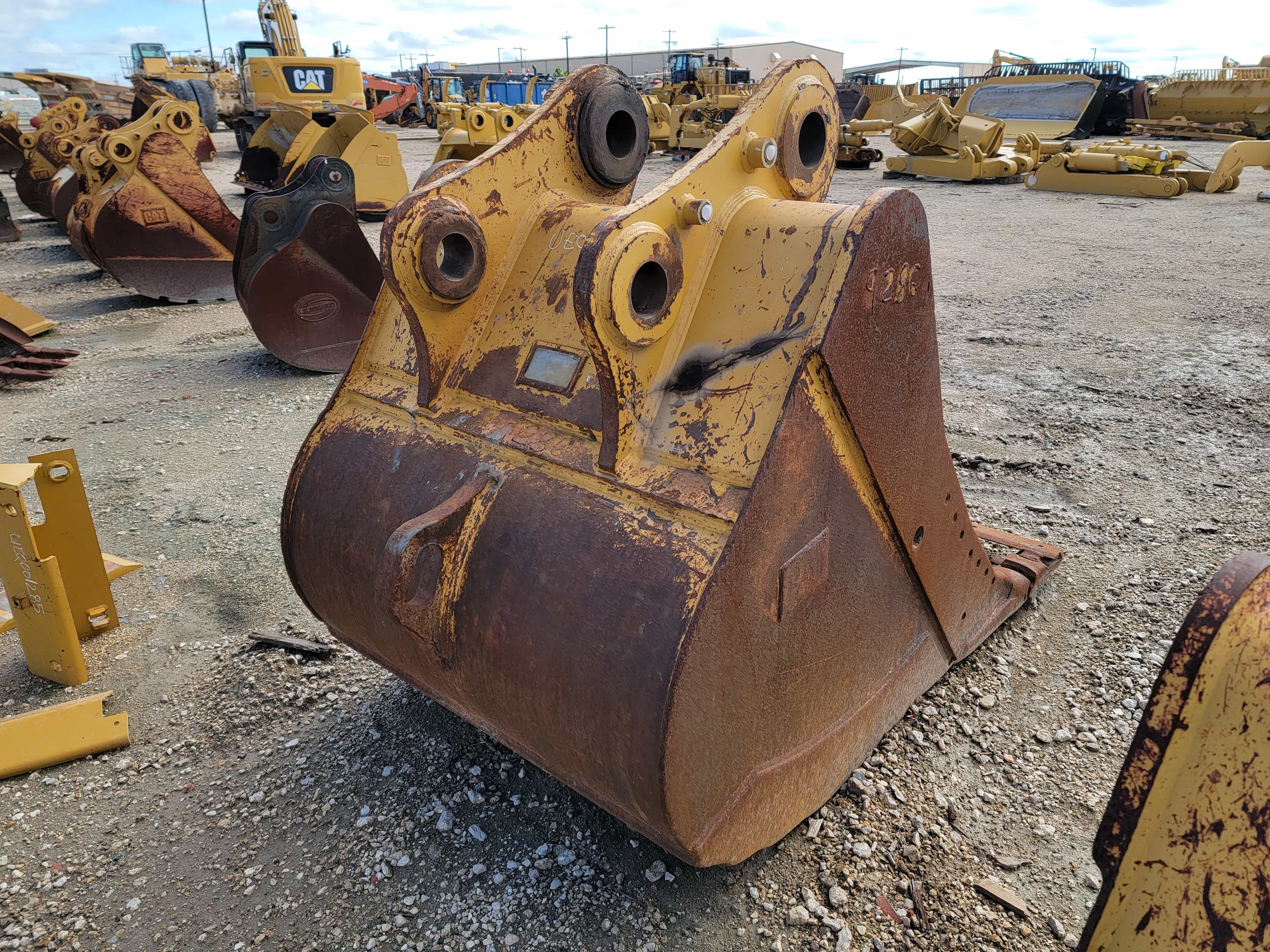 CAT 54" BUCKET FOR TB LINKAGE BLH image 3