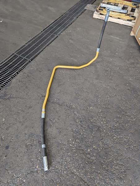 Hose AS image