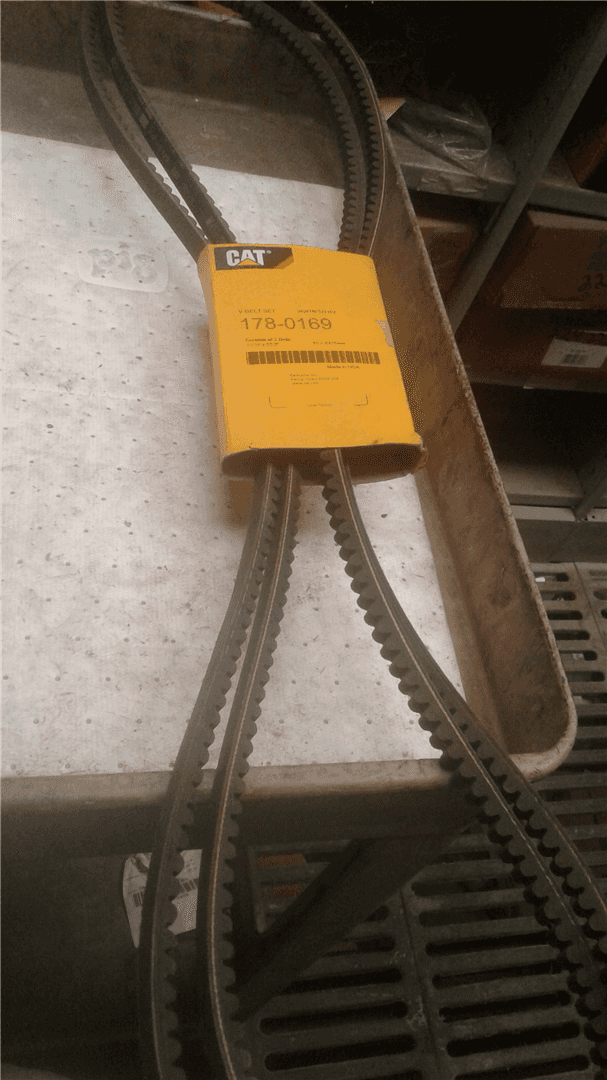 NEW V-BELT SET image