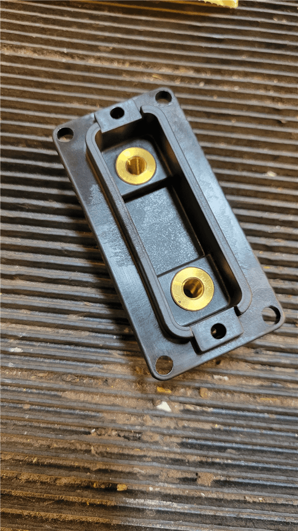 NEW FUSE HOLDER image