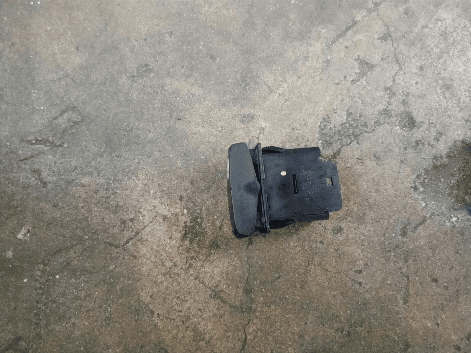 NEW ROCKER SWITCH image