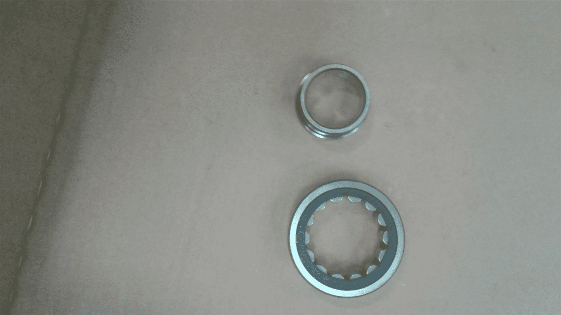 NEW BEARING-ROLL image